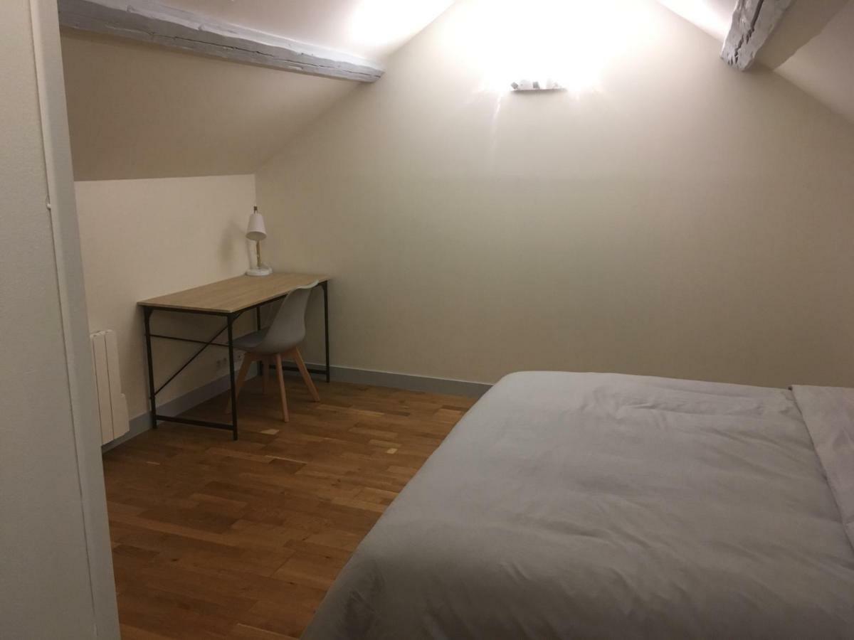 Au Tilleul Daire Mezieres-sur-Seine Dış mekan fotoğraf